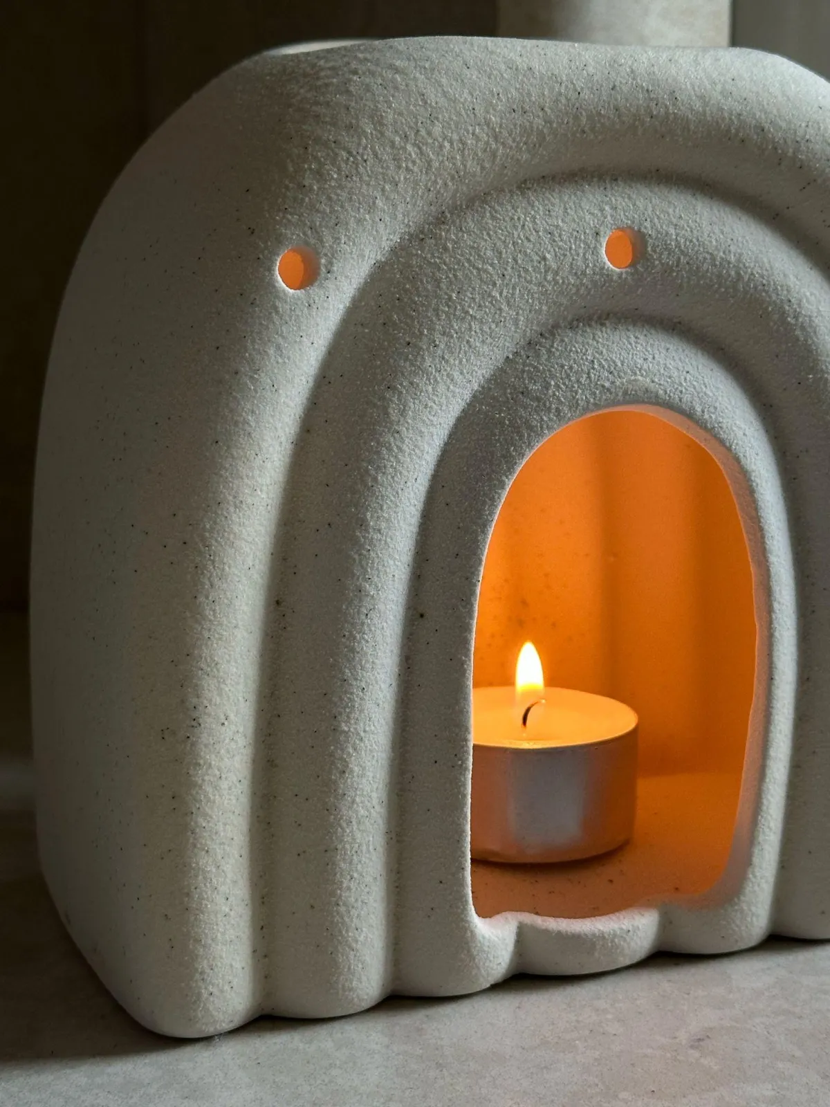 Fb9a7357 d575 408f 88d5 b7fb8c073f67